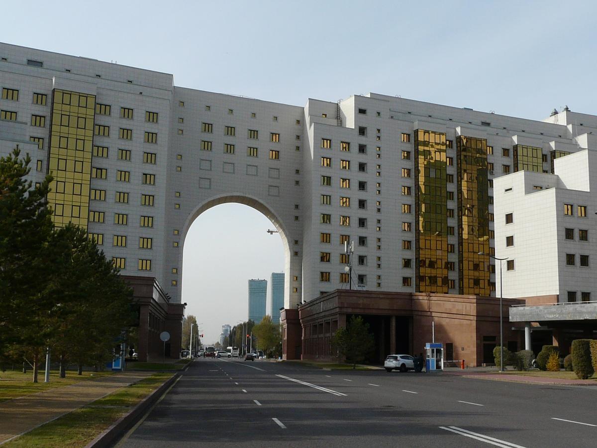 Hostel Infiniti Astana Exterior foto